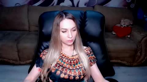 private open online show from October 27, 3:05 pm