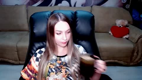 private open online show from April 3, 2:48 pm