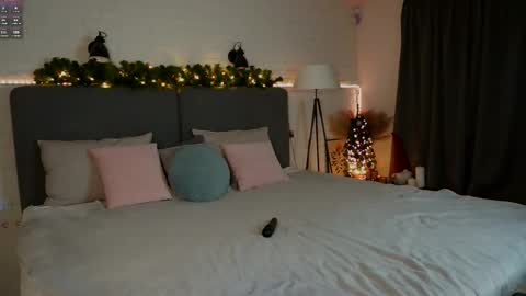 lovely___maria online show from January 8, 7:27 pm