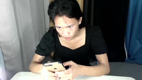 Snapshot of lovely_angel_intown chatting on December 8, 6:11 am your angel online show from December 8, 6:11 am