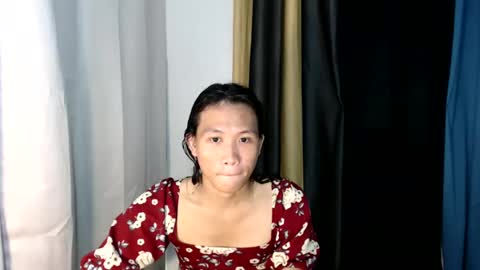 Snapshot of lovely_angel_intown chatting on December 9, 11:15 am your angel online show from December 9, 11:15 am