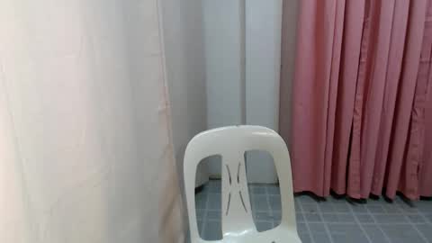 Snapshot of lovely_angel_intown chatting on December 25, 5:47 pm your angel online show from December 25, 5:47 pm