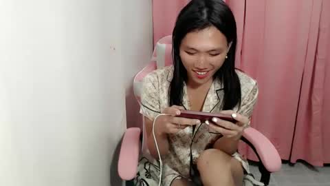 Snapshot of lovely_angel_intown chatting on January 2, 4:56 pm your angel online show from January 2, 4:56 pm