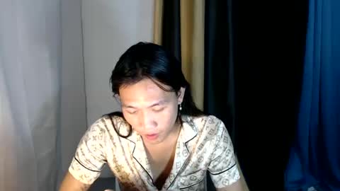 Snapshot of lovely_angel_intown chatting on January 3, 4:44 am your angel online show from January 3, 4:44 am