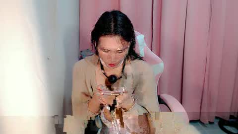 Snapshot of lovely_angel_intown chatting on January 11, 2:04 pm your angel online show from January 11, 2:04 pm
