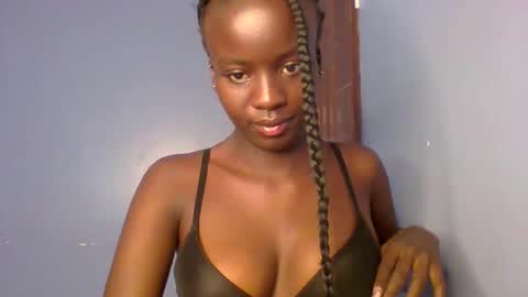 Choco online show from February 11, 8:25 pm