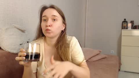 Snapshot of lovely_hayley chatting on December 3, 9:12 pm Lovely Hayley online show from December 3, 9:12 pm