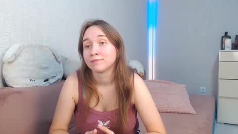 Snapshot of lovely_hayley chatting on September 12, 8:53 pm Lovely Hayley online show from September 12, 8:53 pm