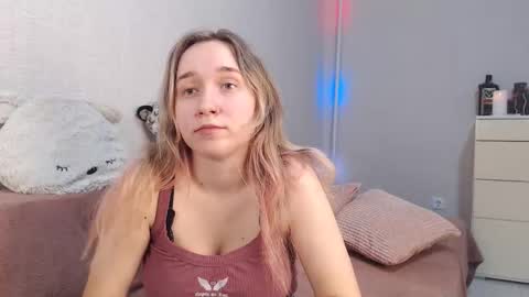 Snapshot of lovely_hayley chatting on November 15, 9:43 pm Lovely Hayley online show from November 15, 9:43 pm