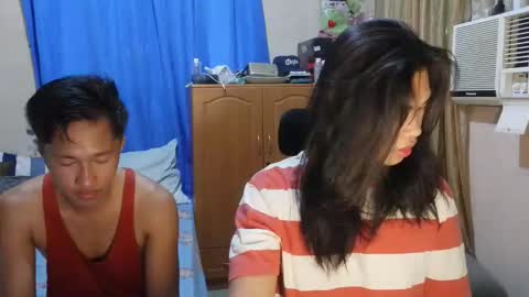 lovely_krizzy online show from April 16, 7:53 am