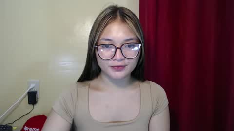 Lovely Laura online show from December 25, 8:28 pm