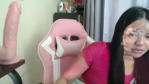 Lovely Laura online show from November 13, 7:40 am