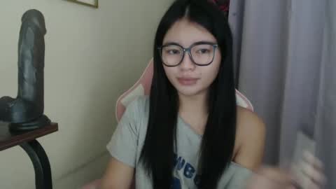 Lovely Laura online show from November 20, 7:08 am