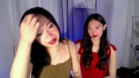 Snapshot of lovely_lianne chatting on February 2, 5:33 pm lovely_lianne online show from February 2, 5:33 pm