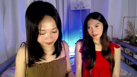 Snapshot of lovely_lianne chatting on February 9, 7:23 am lovely_lianne online show from February 9, 7:23 am