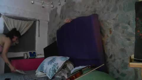 Snapshot of lovely_maia chatting on November 12, 11:58 pm Maya online show from November 12, 11:58 pm