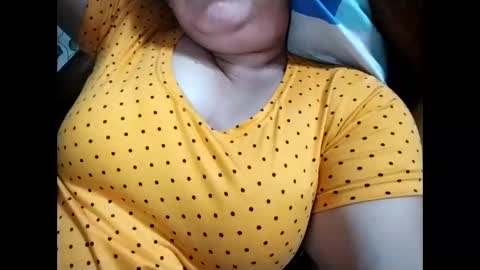 Snapshot of lovely_orchid chatting on March 10, 6:51 am lovely_orchid online show from March 10, 6:51 am