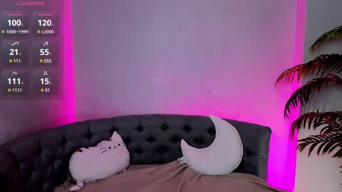 Lolly online show from December 19, 1:50 am