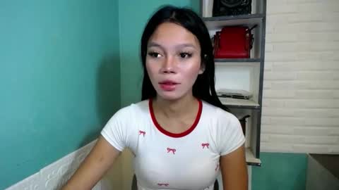 Thea  online show from March 19, 1:20 am