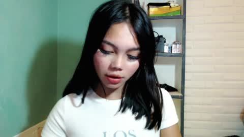 Thea  online show from June 18, 11:14 am