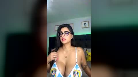 Snapshot of lovely_violet13 chatting on July 29, 6:28 pm lovely violet13 online show from July 29, 6:28 pm