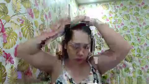 Snapshot of lovelyasiancutie chatting on October 26, 8:37 pm lovelyasiancutie online show from October 26, 8:37 pm