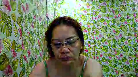 lovelyasiancutie online show from May 26, 9:55 pm