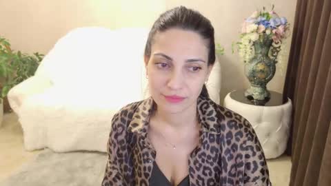 Snapshot of lovelybeatricee chatting on March 1, 11:01 am Beatrice online show from March 1, 11:01 am