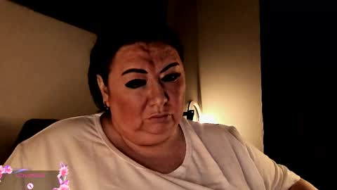 Snapshot of lovelyboobsx chatting on September 23, 3:31 am Anelana online show from September 23, 3:31 am
