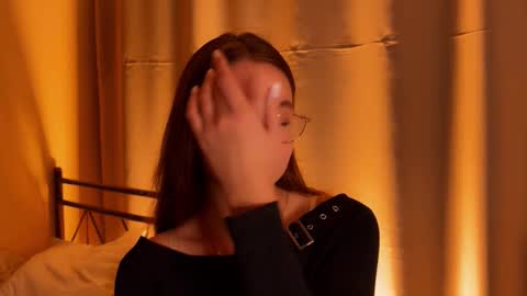 Snapshot of lovelycoupleforyou chatting on October 25, 6:46 pm Solfiro online show from October 25, 6:46 pm