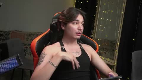 lovelydany3 online show from February 1, 11:58 pm