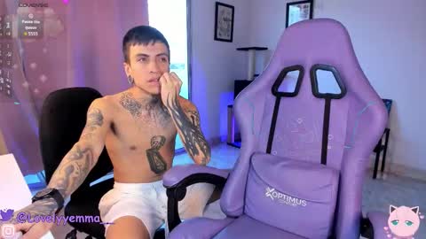   online show from March 25, 1:39 pm