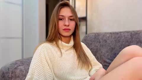 Snapshot of lovelykatea chatting on October 14, 2:18 pm Kate only online show from October 14, 2:18 pm