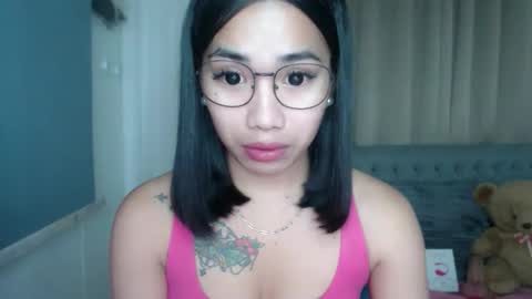 Snapshot of lovelymae18 chatting on March 3, 8:59 pm lovelymae18 online show from March 3, 8:59 pm