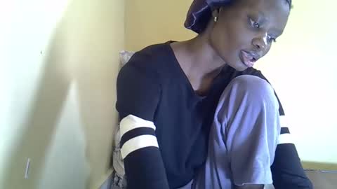 lovelymee2 online show from October 26, 7:03 am