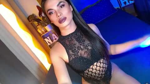 lovelymiss_shyna11 online show from June 25, 2:22 am