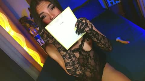 lovelymiss_shyna11 online show from July 8, 5:56 am