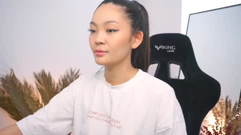 kim online show from January 20, 8:52 am