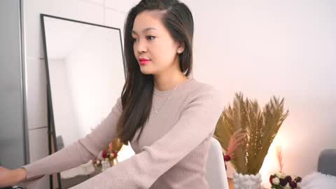 kim online show from February 12, 8:06 am