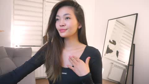 kim online show from March 10, 4:14 pm