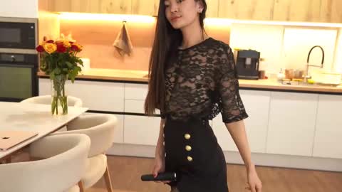 kim online show from October 21, 3:46 pm