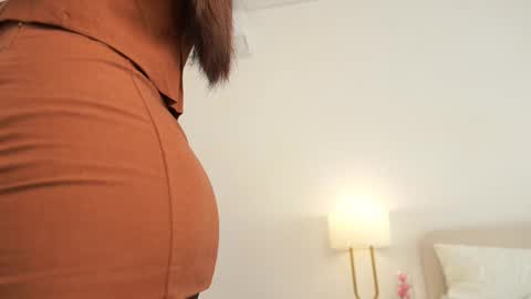 kim online show from February 1, 10:58 am