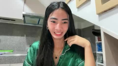 lovelyours_kishia online show from April 19, 10:03 am