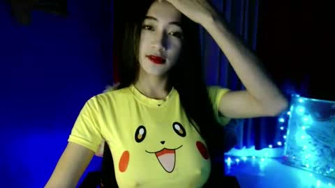 lovelypetite143 online show from March 22, 7:01 am