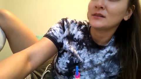 Queen Aria  online show from October 22, 7:13 pm