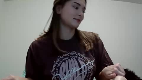 Queen Aria  online show from November 6, 7:48 pm