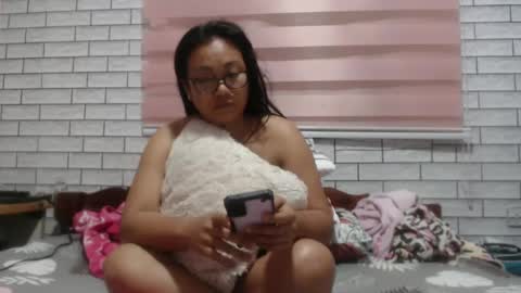 Snapshot of lovelyquey chatting on January 7, 9:03 pm Angelquey online show from January 7, 9:03 pm
