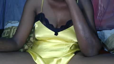 miss fancy louis online show from February 19, 5:47 am