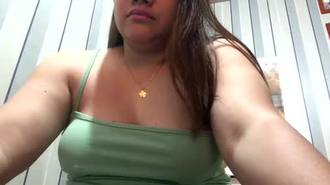 Snapshot of lovelyysabelle chatting on January 29, 12:33 am Alex online show from January 29, 12:33 am