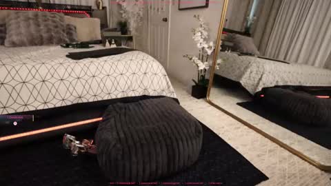 Scarlett online show from February 19, 1:06 pm